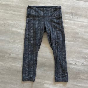 Capri lululemon leggings